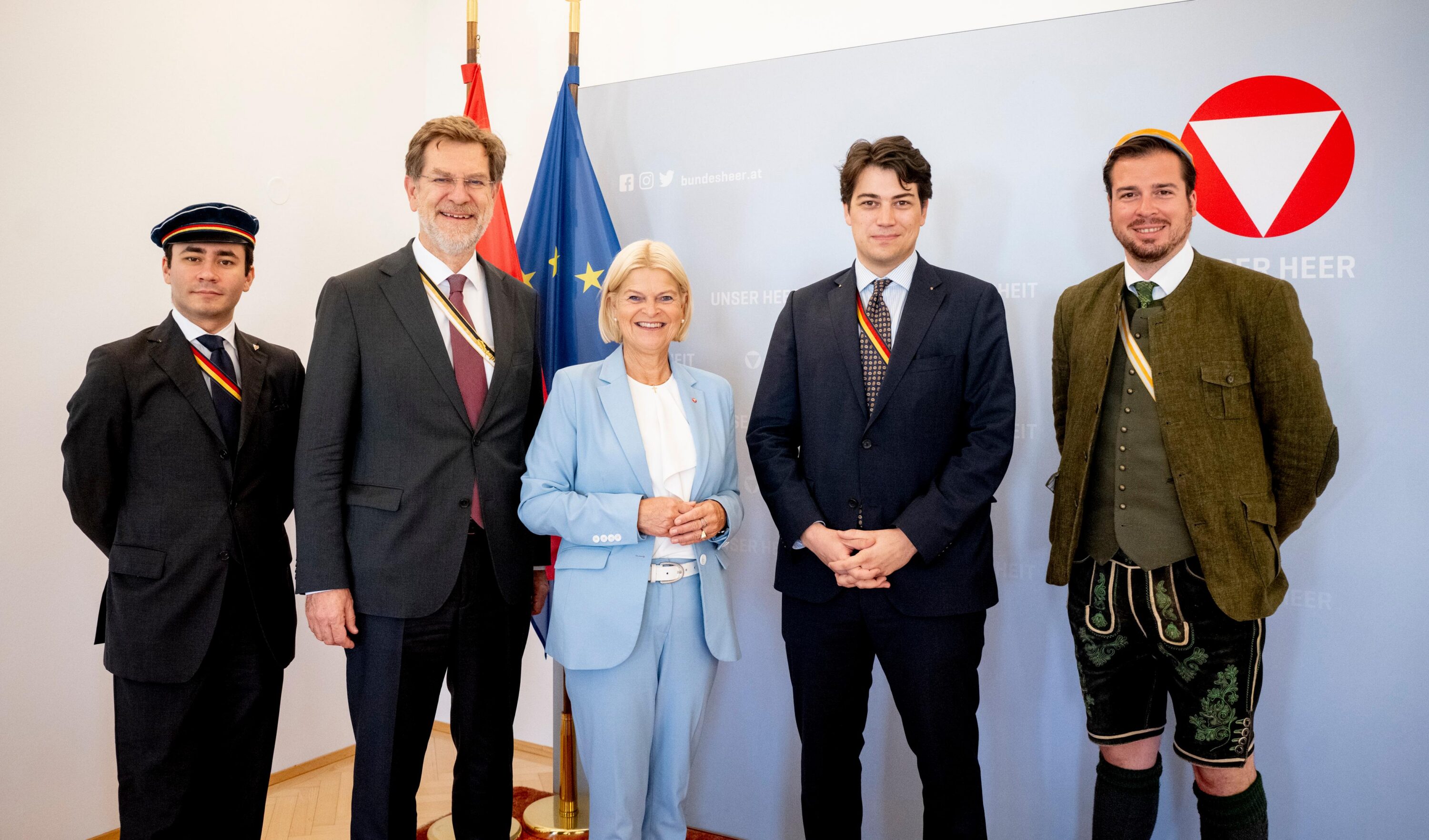 Besuch bei BM Klaudia Tanner